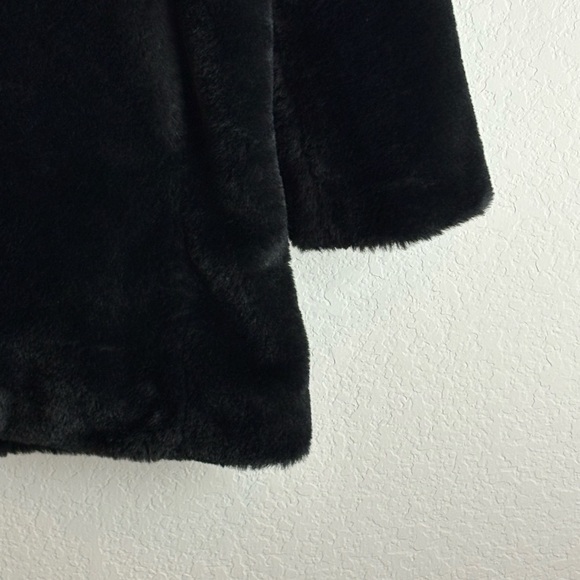 Rachel Zoe: Women's Black Faux Fur Coat - Picture 2 of 5